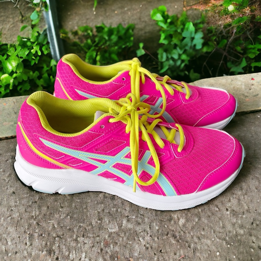 Asics Jolt 3 Running Shoes Pink and Yellow Men’s 7 /Women’s 8.5 1014A242